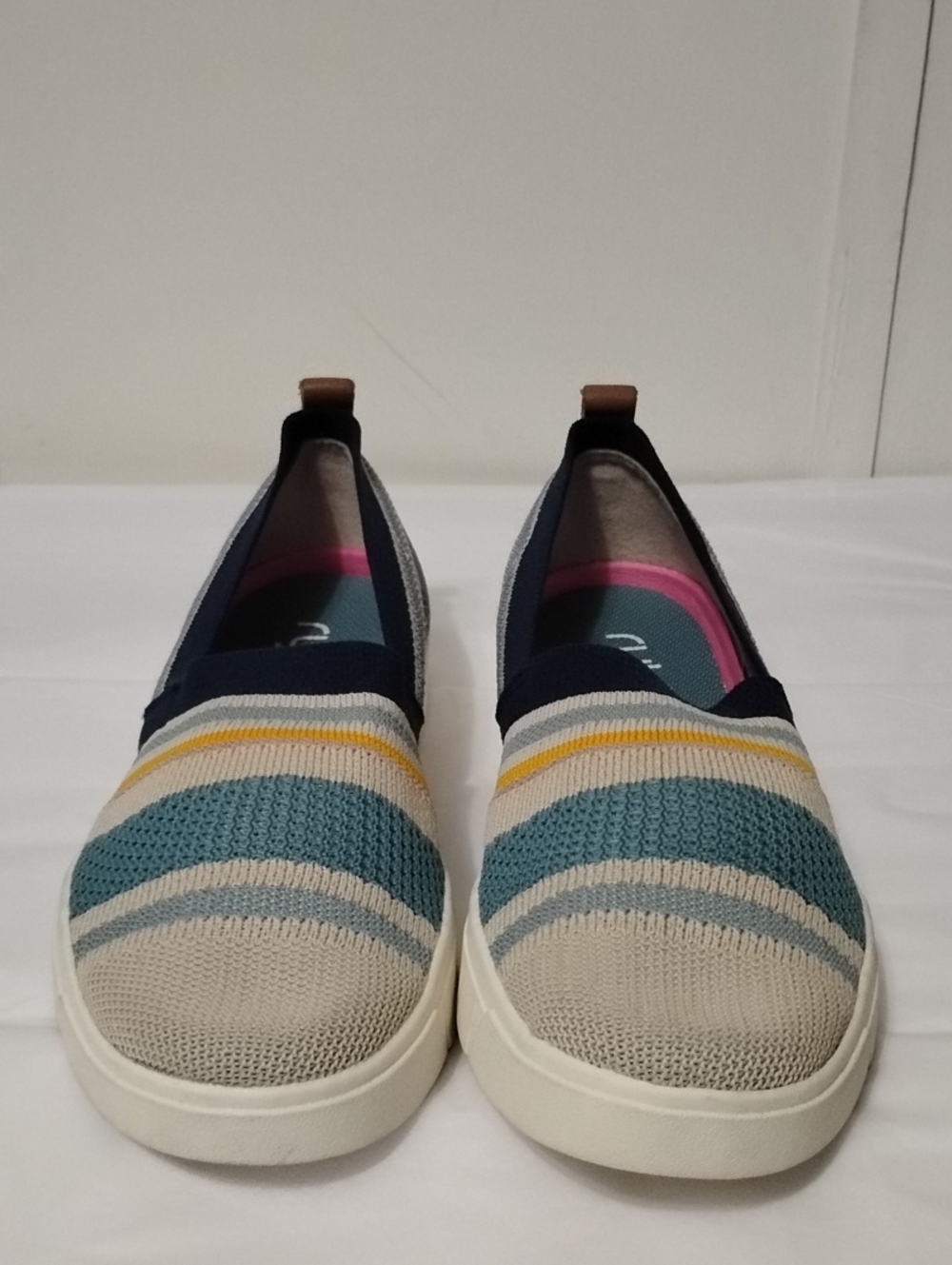Ryka HERA Women's 7 Slip-On Knit Flats in Teal, Beige & Navy